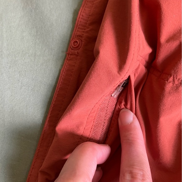 Orvis | Women's Jackson Quick-Dry Natural Fit Capri Pant - Picture 7 of 8